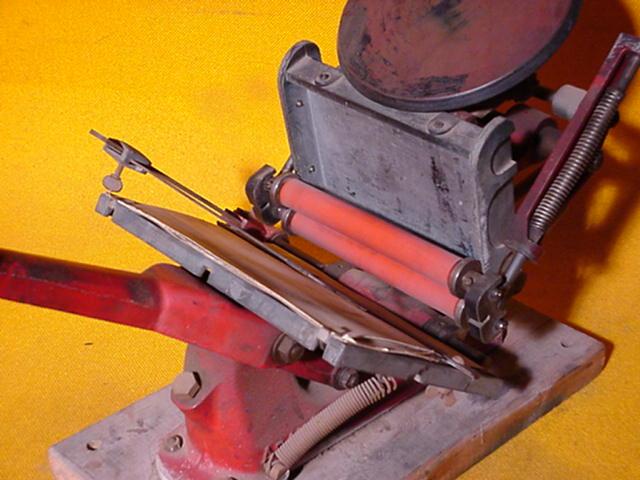 Adana Press, detail